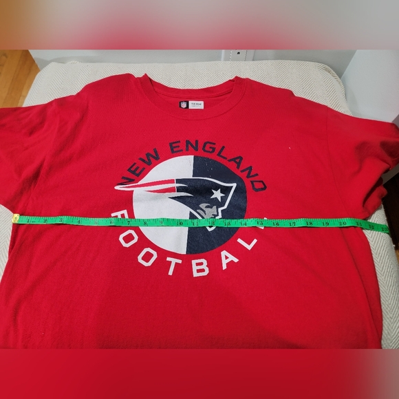 NFL New England Patriots Red Short Sleeve Shirt - Picture 5 of 7